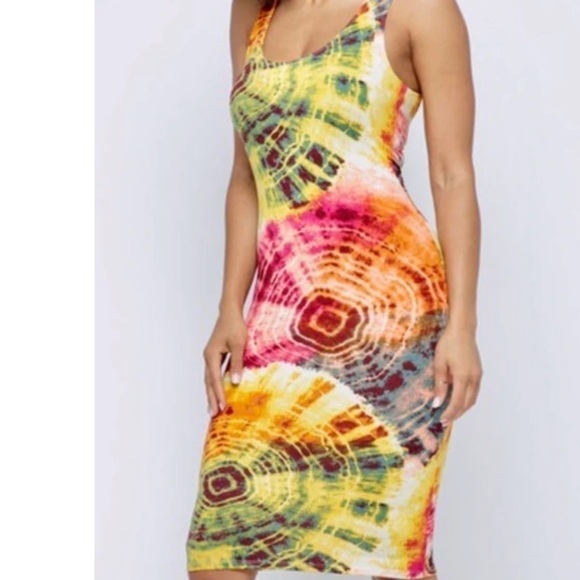 Multicolor tie dye sleeveless dress. Midi length. Scoop neck collar. (M). NWOT - Picture 1 of 3